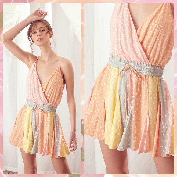 📌 STORIA Sexy Star Print Skort Romper Elasticized Waist Intricate Pleats V-Neck - Picture 8 of 12